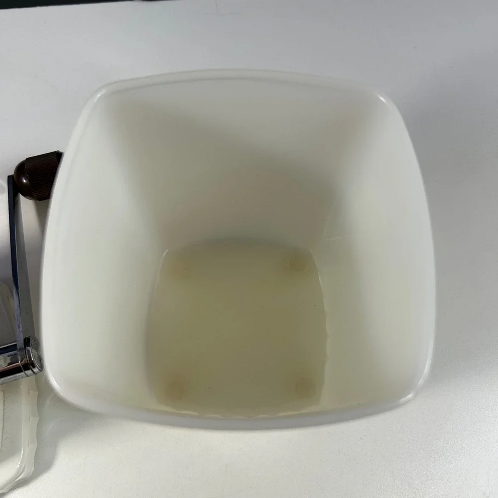 Swing-A-Way‎ Manual Ice Crusher White Vintage Hand Crank Coarse Fine Settings